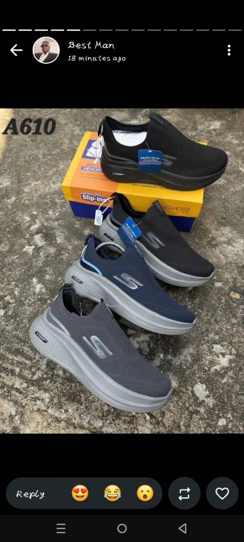 SKETCHERS CLASSY FOOTWEAR