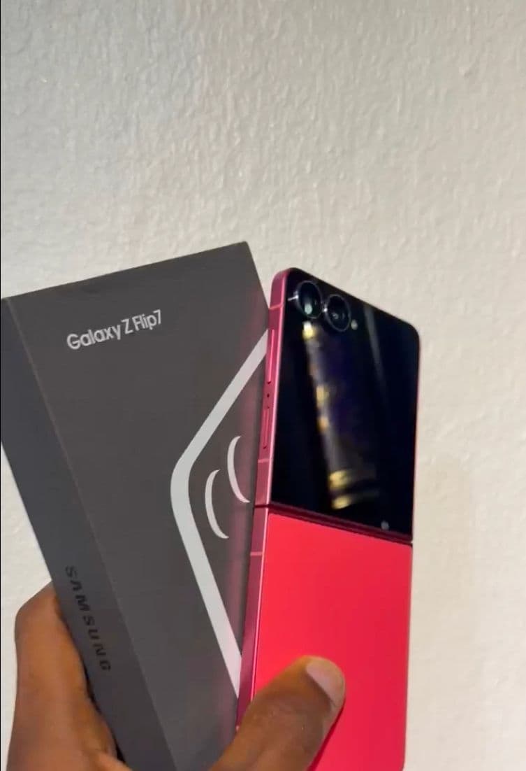 Samsung flip7 thumb 2