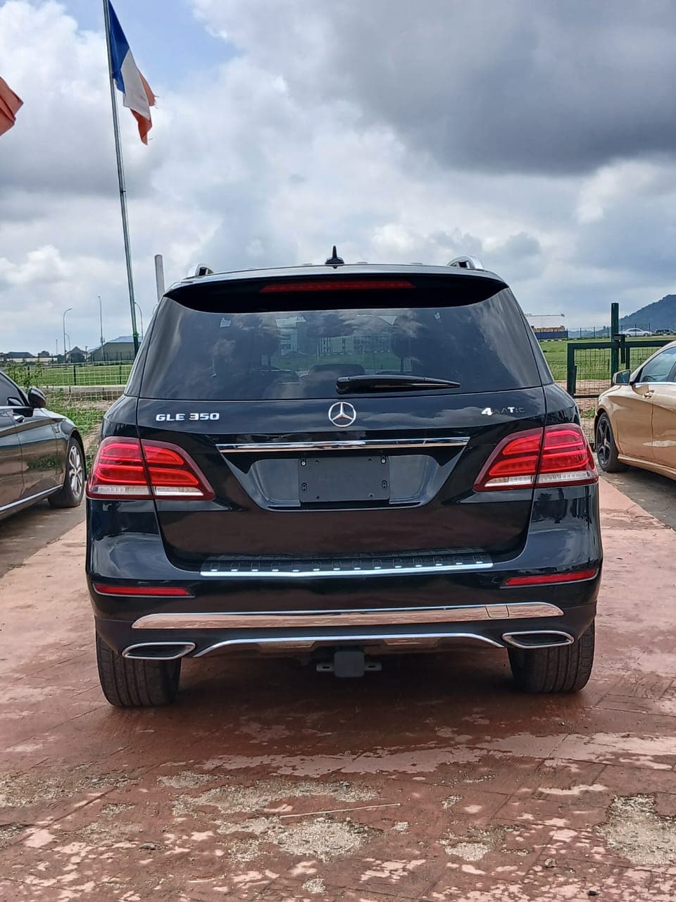 Mercedes Benz GLE350 thumb 2